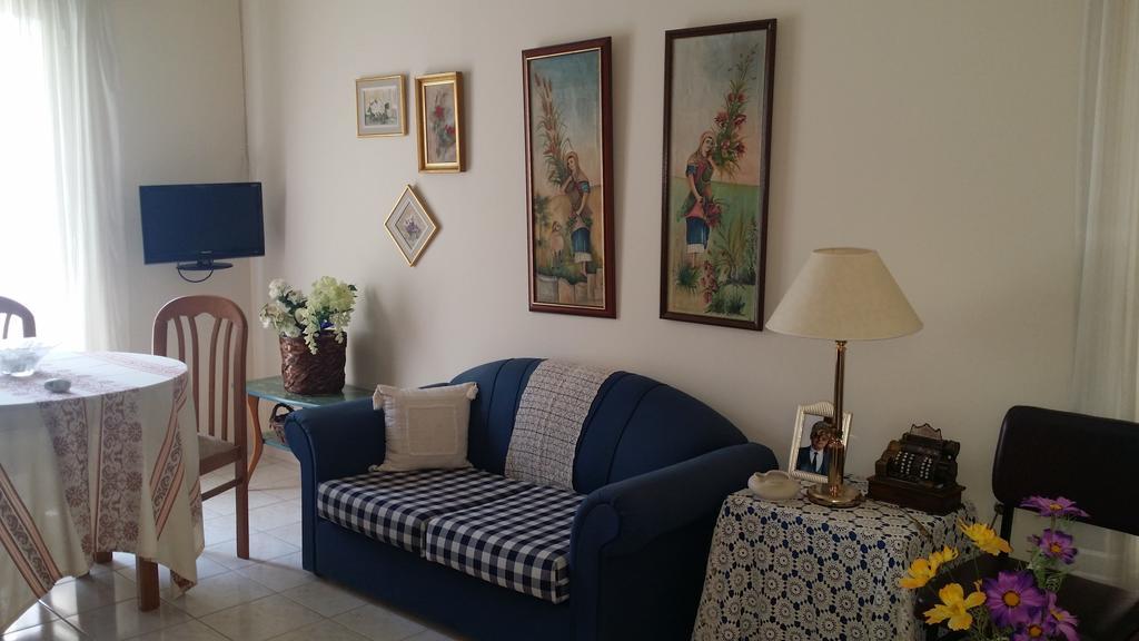 Hotel Foivos à Loutra Edipsou  Extérieur photo