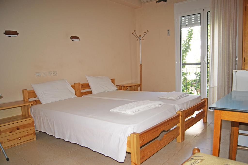 Hotel Foivos à Loutra Edipsou  Extérieur photo