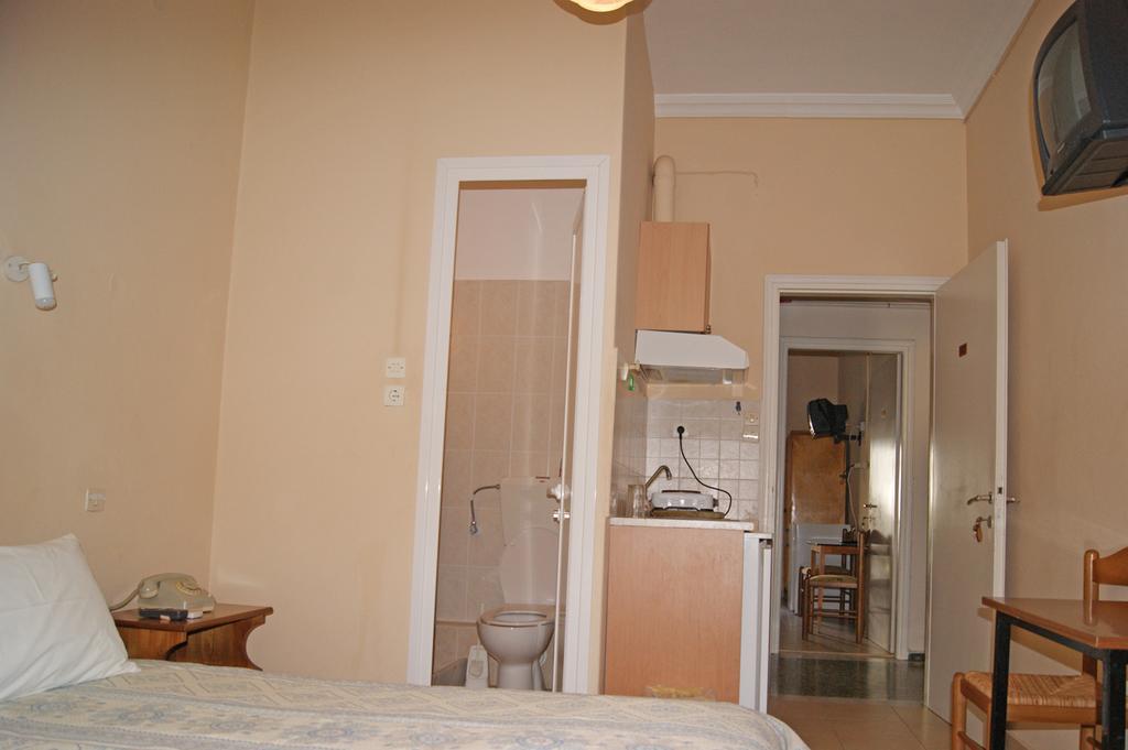Hotel Foivos à Loutra Edipsou  Extérieur photo